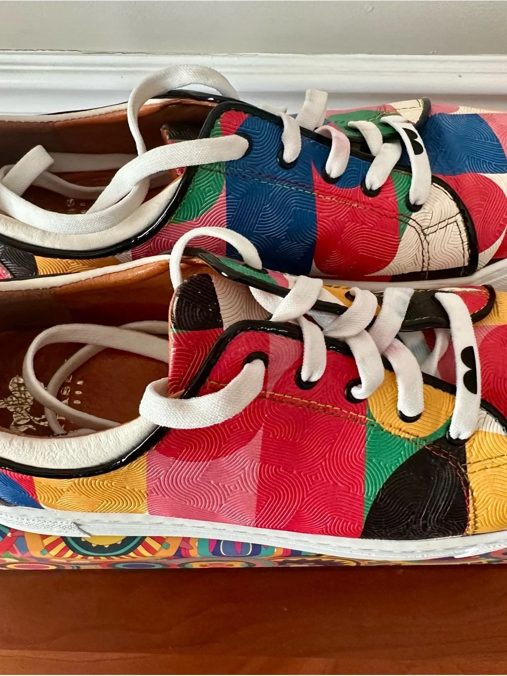 Embassy London Camila platform sneakers in Groovy colorway